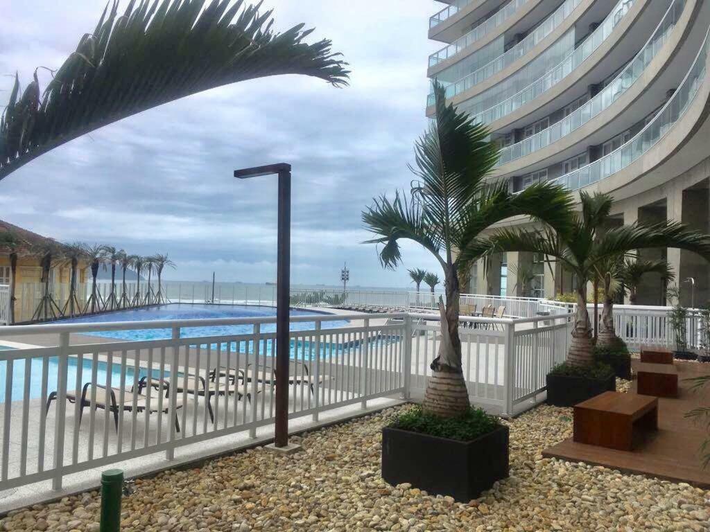 Maravilhoso Apto Vista Mar Jacuzzi Wi Fi Pe Areia Santos  Exterior foto